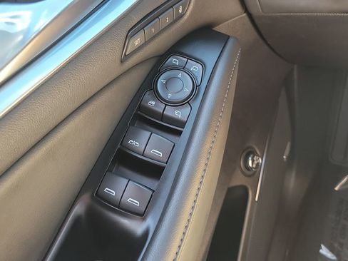 Used 2023 Buick Enclave Avenir w/ Avenir Technology Package FWD image 19