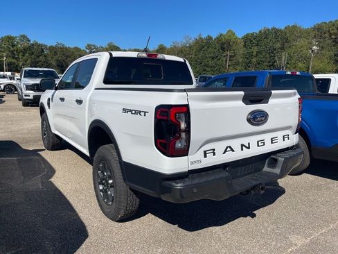 New 2025 Ford Ranger XLT w/ Equipment Group 301A High image 9