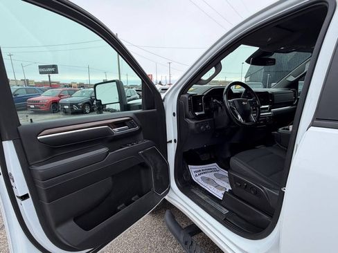 Used 2024 Chevrolet Silverado 3500 LT w/ Convenience Package AWD/4WD image 13