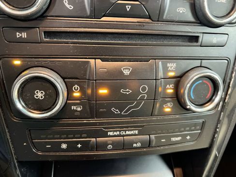 Used 2017 Ford Explorer FWD image 16