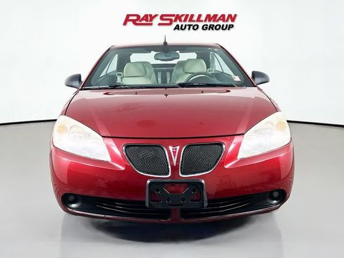 Used 2009 Pontiac G6 GT w/ Sport Package 1 FWD image 2