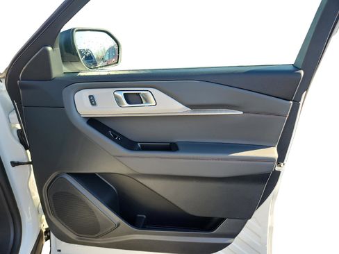 New 2026 Ford Explorer Active image 28