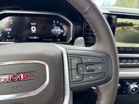 New 2026 GMC Sierra 1500 SLT image 31