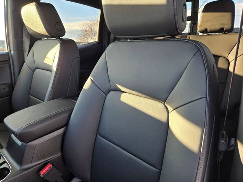 New 2026 GMC Canyon Elevation w/ Convenience Package image 14