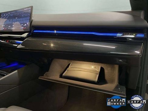 Used 2025 BMW 530i xDrive image 83