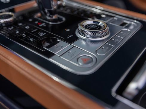 Certified 2023 Bentley Continental GT Azure AWD/4WD image 50