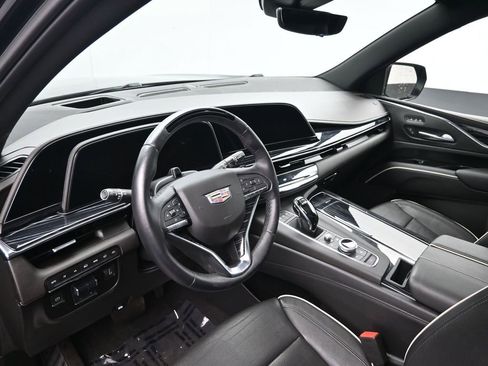 Used 2022 Cadillac Escalade Sport w/ Touring Package image 20