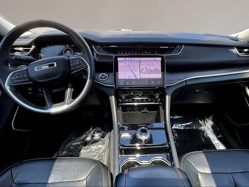 Used 2022 Jeep Grand Cherokee Limited AWD/4WD image 6