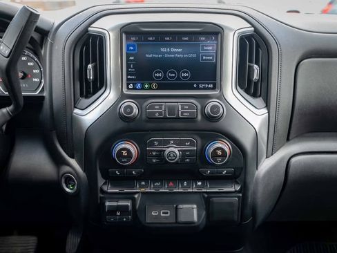 Used 2019 Chevrolet Silverado 1500 LT w/ All-Star Edition AWD/4WD image 24