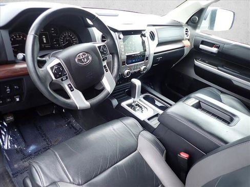 Used 2021 Toyota Tundra Limited w/ Limited Premium Package AWD/4WD image 9