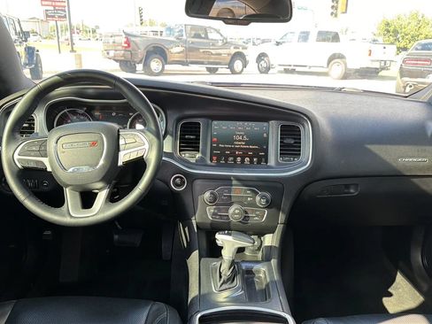 Used 2016 Dodge Charger R/T w/ Plus Group RWD image 52