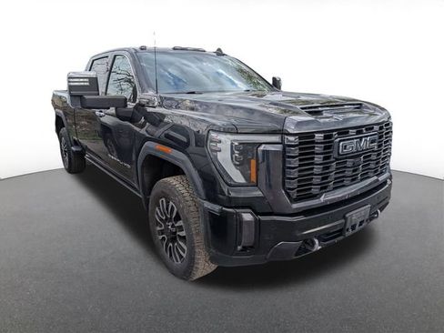 Used 2024 GMC Sierra 2500 Denali Ultimate w/ Max Trailering Package AWD/4WD image 6