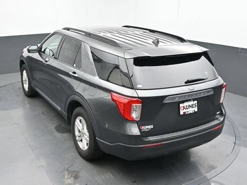 Used 2020 Ford Explorer XLT AWD/4WD image 42