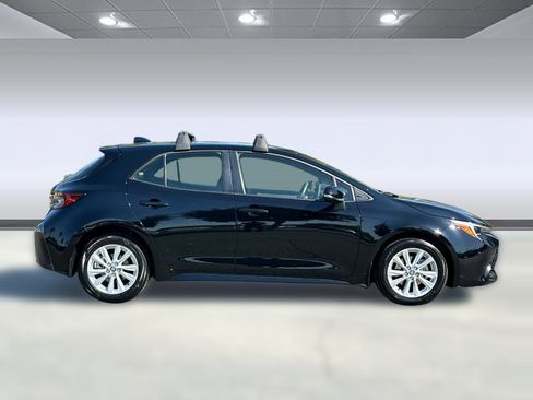Used 2024 Toyota Corolla SE w/ SE Package image 7