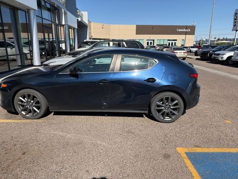 Used 2022 MAZDA MAZDA3 s FWD image 13