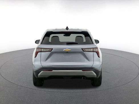 Used 2025 Chevrolet Equinox LT FWD image 8