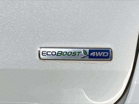 Used 2020 Ford Explorer Platinum w/ Premium Technology Package image 18