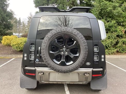 Used 2022 Land Rover Defender 110 X image 24