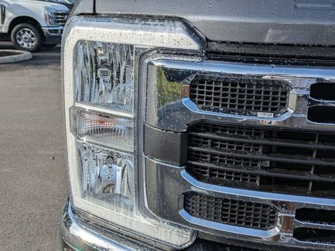 Certified 2026 Ford F250 XLT w/ FX4 Off-Road Package AWD/4WD image 9