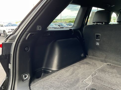 Used 2025 Jeep Grand Cherokee Altitude AWD/4WD image 18
