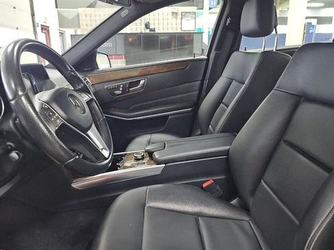 Used 2016 Mercedes-Benz E 350 4MATIC w/ Premium Package image 8