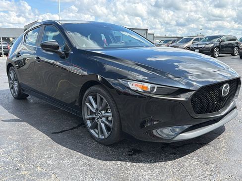 Used 2023 MAZDA MAZDA3 s FWD image 1