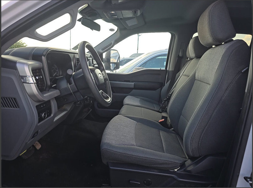 Used 2024 Ford F250 XLT w/ FX4 Off-Road Package AWD/4WD image 7