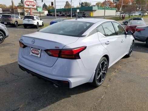 New 2025 Nissan Altima 2.5 SR FWD image 5