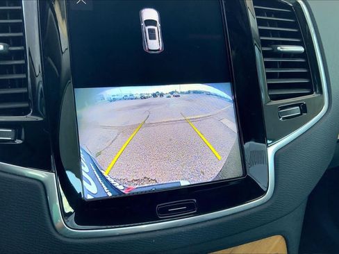 Used 2023 Volvo XC90 B6 Plus w/ Protection Package Premier AWD/4WD image 27
