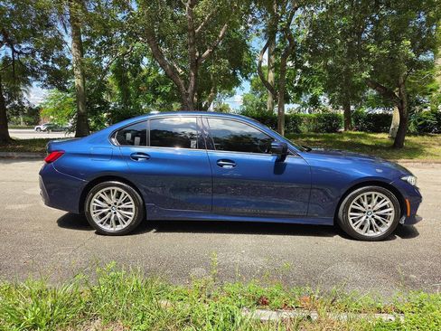 Used 2023 BMW 330i Sedan w/ Premium Package RWD image 4