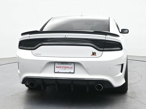 Used 2019 Dodge Charger Scat Pack RWD image 6