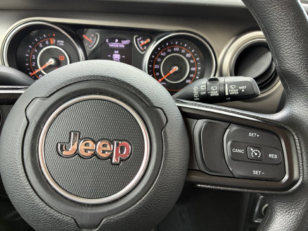 Used 2019 Jeep Wrangler Sport AWD/4WD image 12