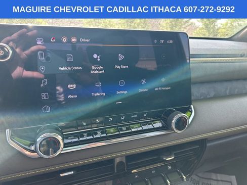 Used 2024 Chevrolet Colorado ZR2 AWD/4WD image 16