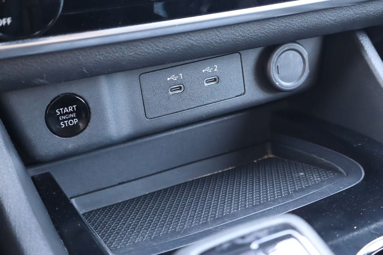Used 2024 Nissan Rogue S AWD/4WD image 24
