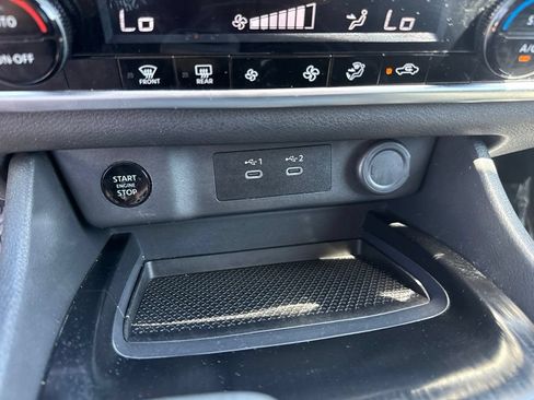 Used 2024 Nissan Rogue SV AWD/4WD image 24
