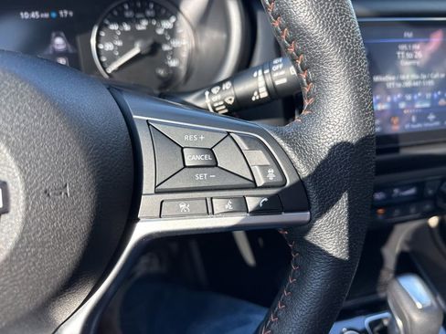 Used 2022 Nissan Kicks SR w/ Premium Package image 42