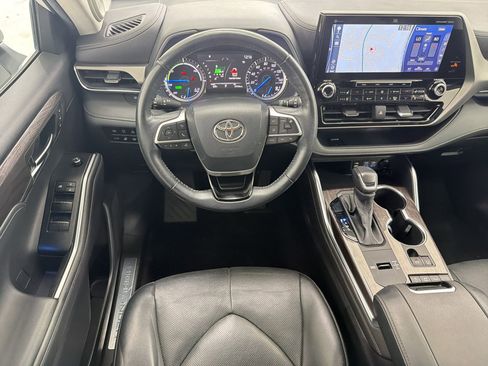 Used 2022 Toyota Highlander Limited AWD/4WD image 27