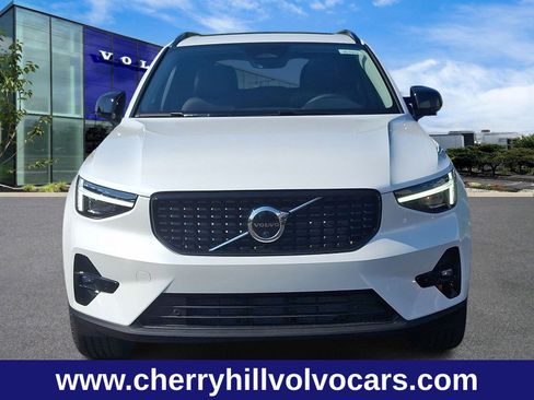 New 2026 Volvo XC40 B5 Plus w/ Protection Package Premier image 2