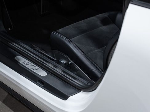 Used 2016 Porsche 911 GT3 image 25