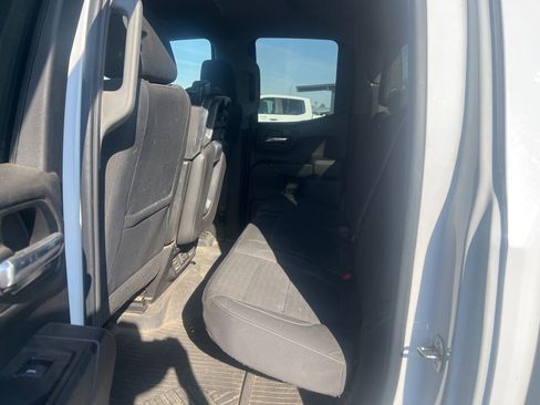 Used 2020 Chevrolet Silverado 1500 LT w/ Convenience Package image 11