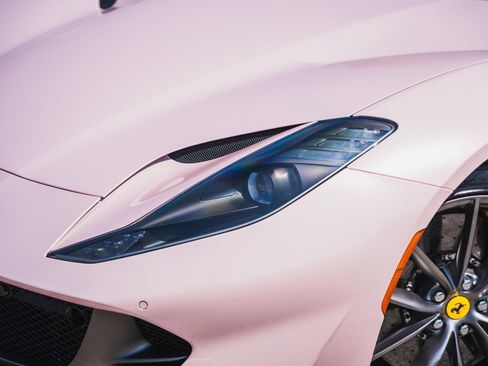 Used 2021 Ferrari 812 GTS RWD image 7