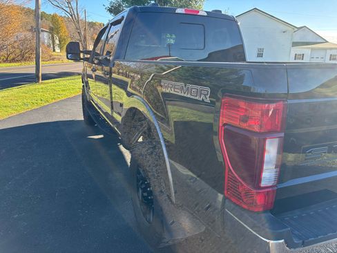 Used 2022 Ford F250 Lariat w/ Tremor Off-Road Package image 14
