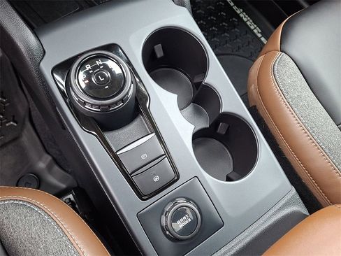 Certified 2024 Ford Bronco Sport Outer Banks w/ Tech Package image 15