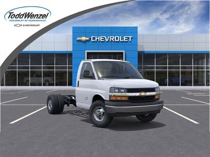 New 2025 Chevrolet Express 3500 w/ Power Convenience Package