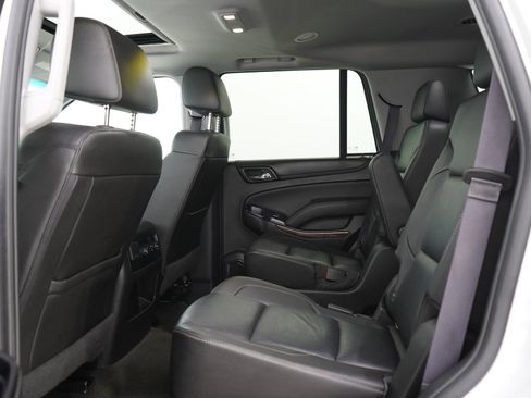 Used 2016 Chevrolet Tahoe LT w/ Luxury Package AWD/4WD image 17