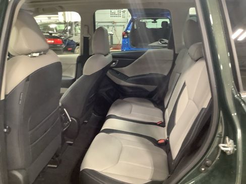 Used 2023 Subaru Forester Limited image 24
