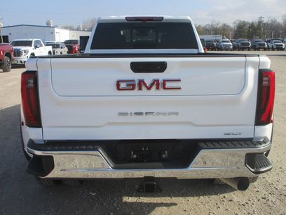 New 2026 GMC Sierra 3500 SLT w/ SLT Premium Package