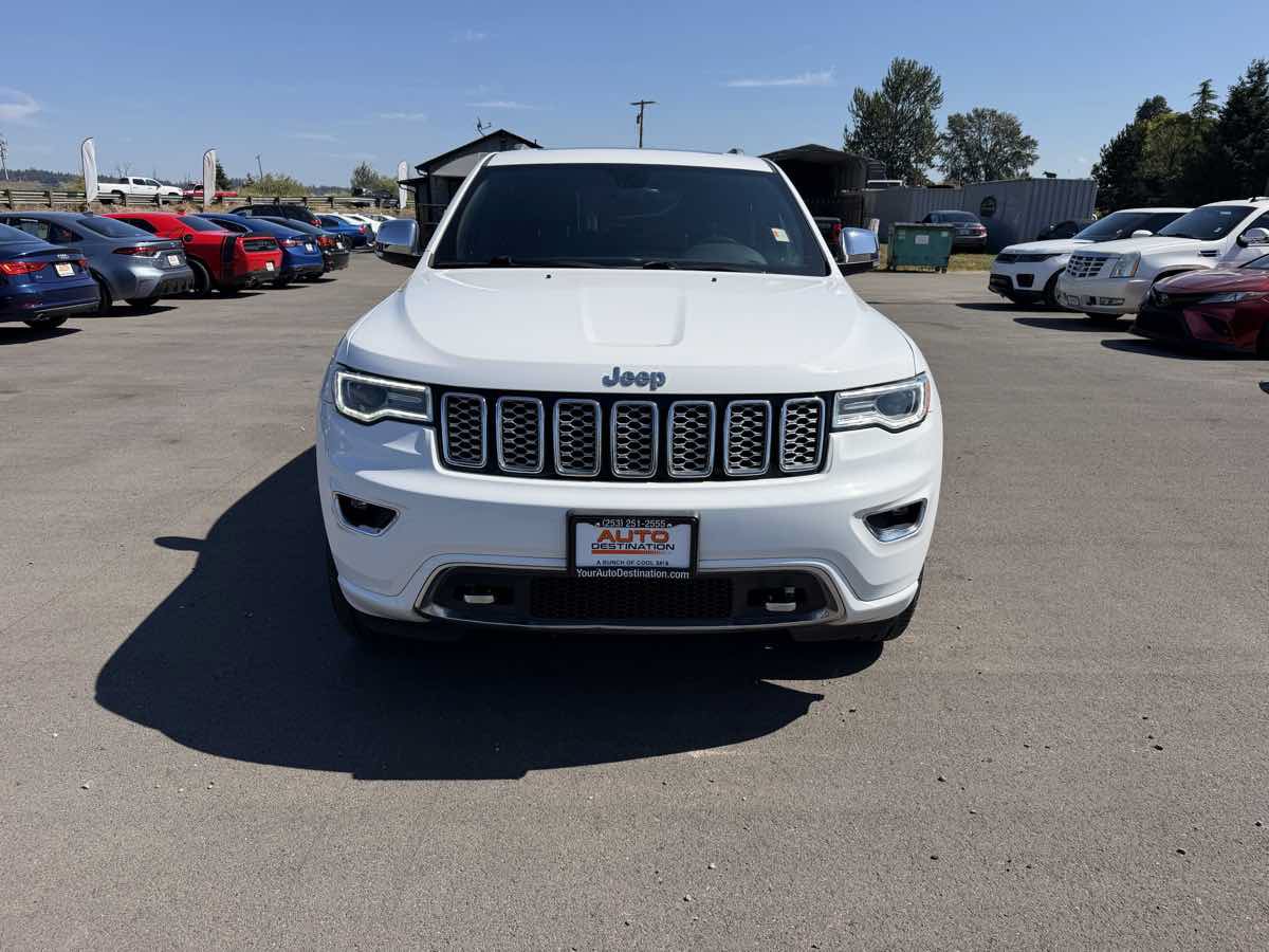 Used 2018 Jeep Grand Cherokee Overland AWD/4WD image 3