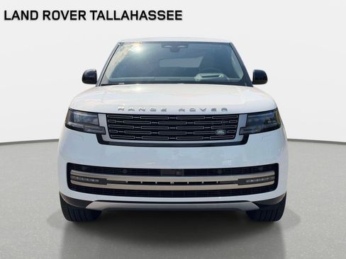 Used 2025 Land Rover Range Rover SE AWD/4WD image 2