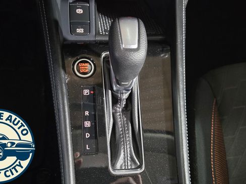 Used 2024 Nissan Kicks SR image 17